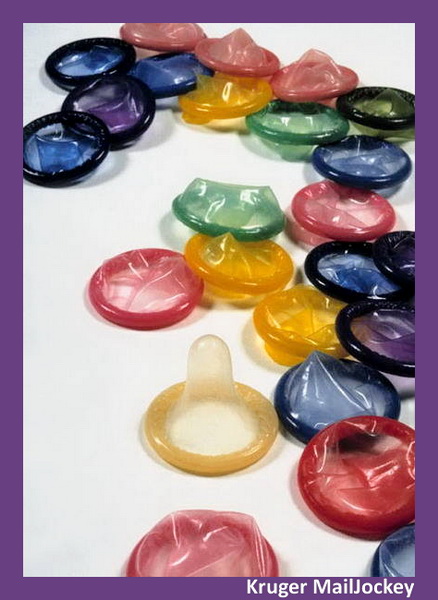 condom preservativi colorati