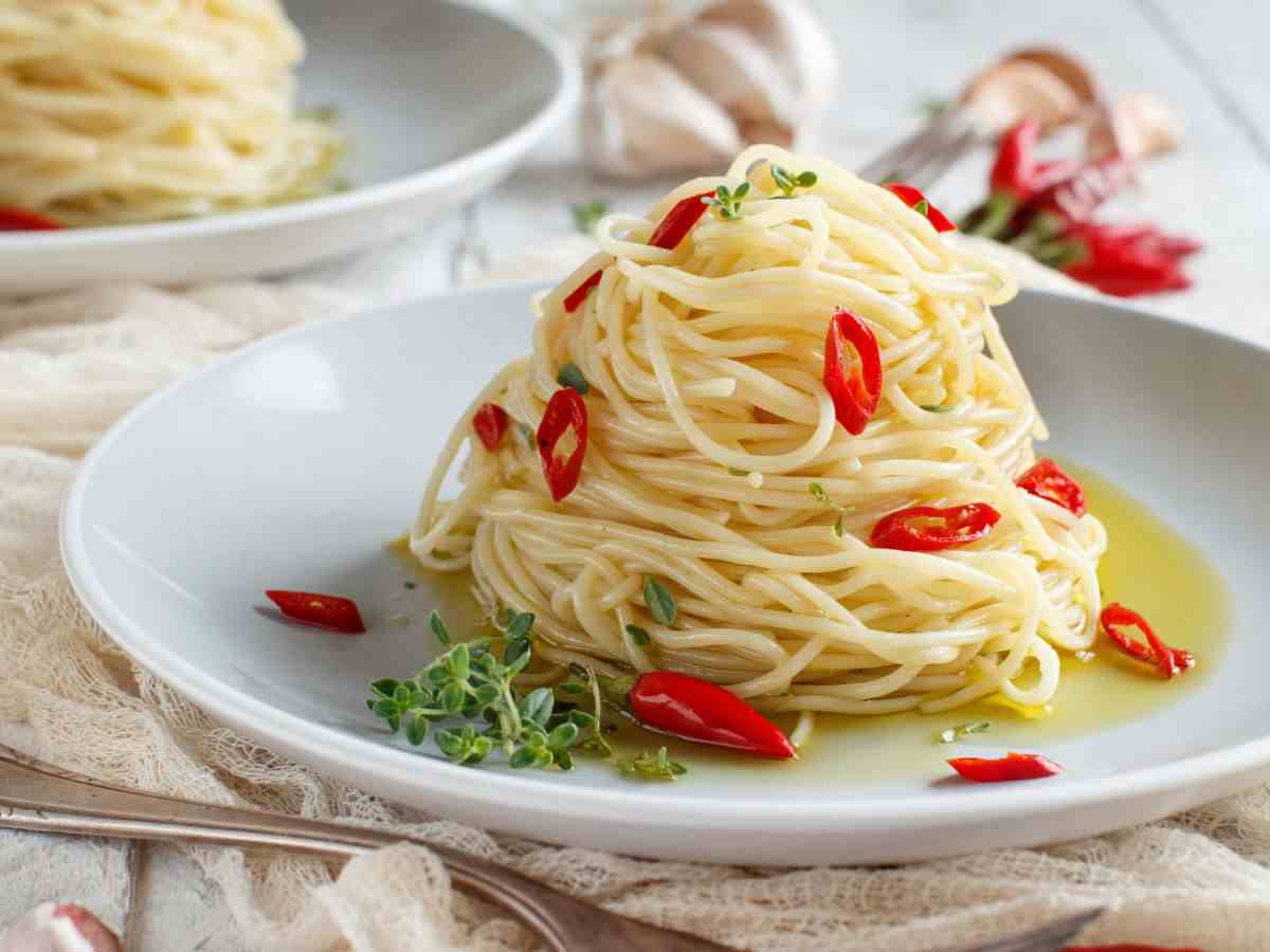 spaghetti all'aglio, olio e peperoncino