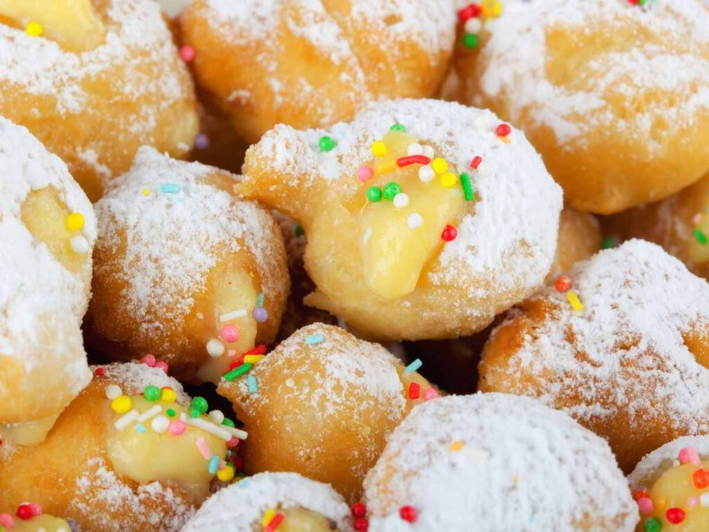 palline fritte ripiene di crema