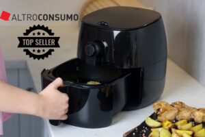 friggitrice ad aria, logo di altroconsumo e scritta top
