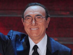 pippo baudo sorridente